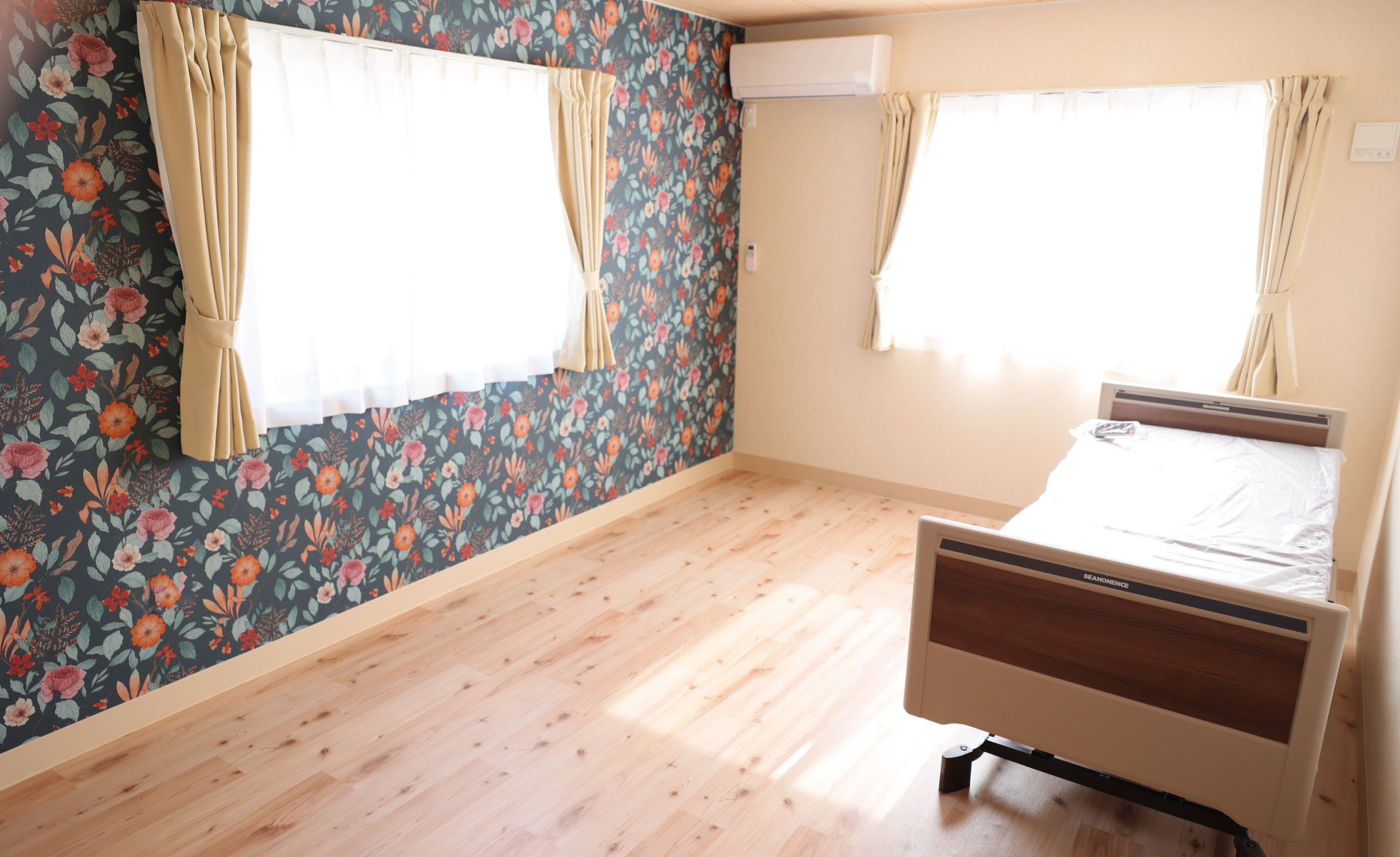 メディアクリエート