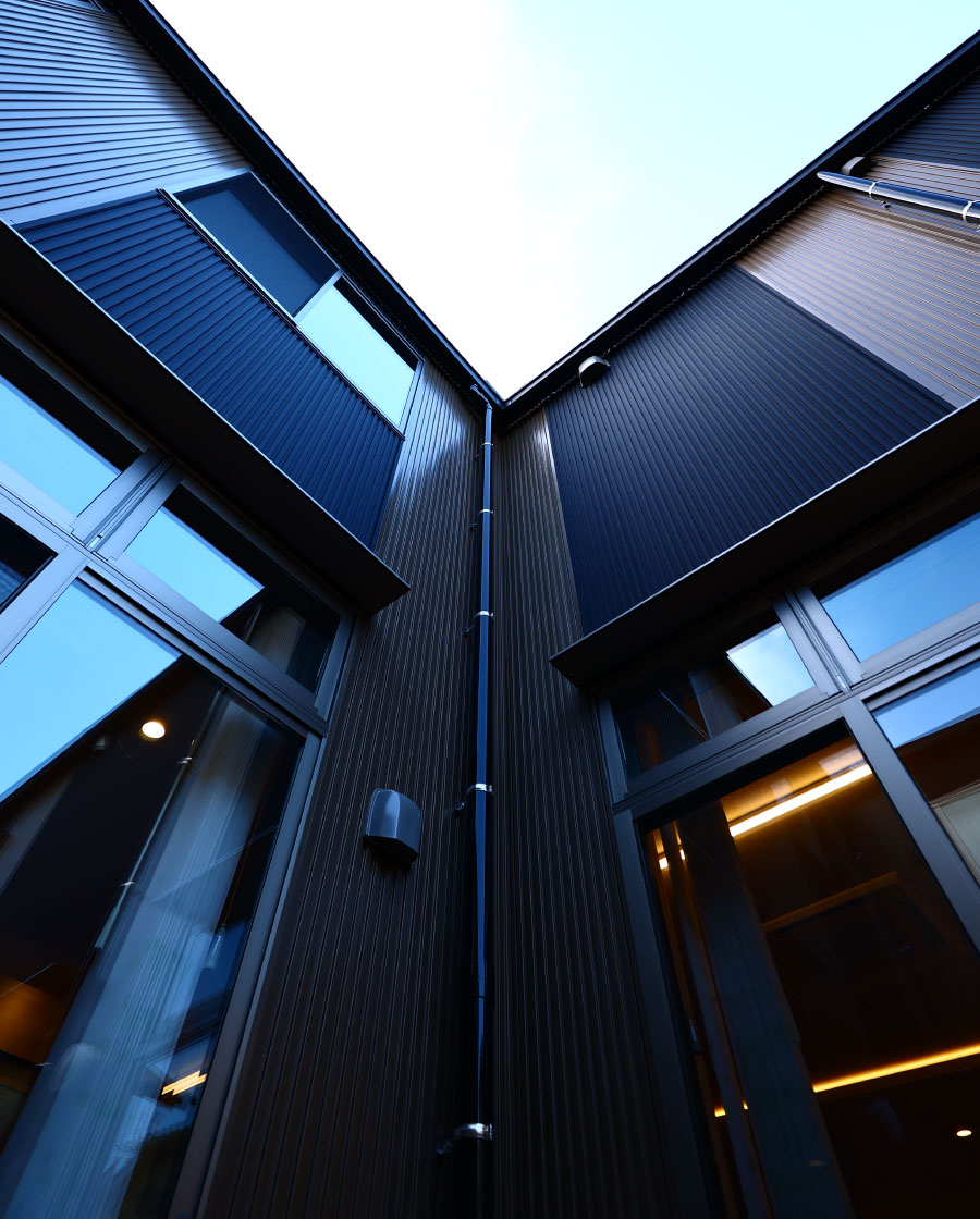 メディアクリエート