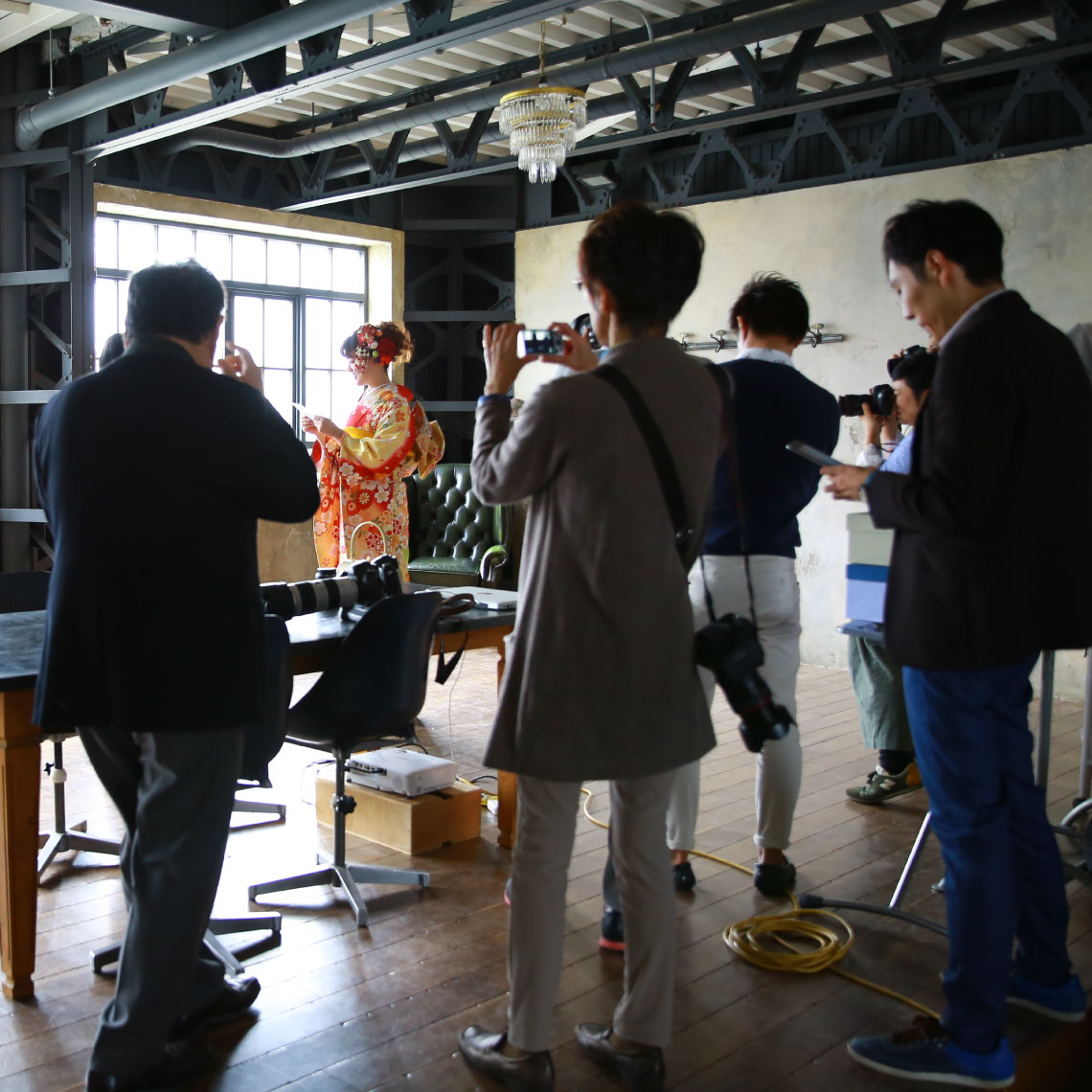 メディアクリエート